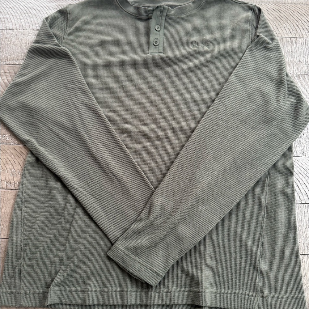 Under Armour Men’s Green Long Sleeve Waffle Tee with Crew Neck